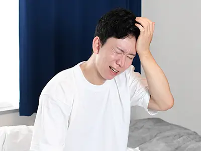 頭痛の男性